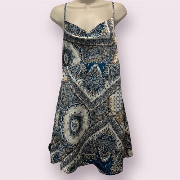 SHEIN Crisscross Back Scarf Paisley Print Polyester Cami Dress Size Medium - Picture 1 of 5